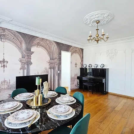 Grand Appt For 7p Center Apartament Paryż