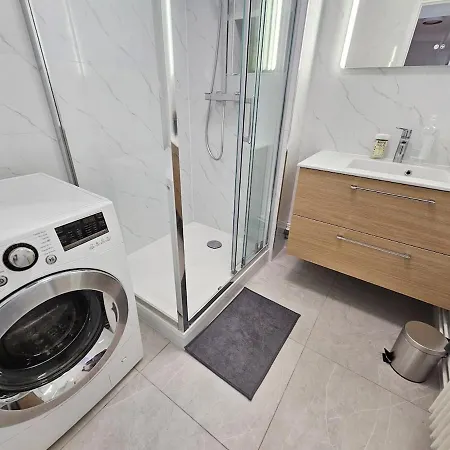 Apartment Grand Appt For 7p Center *